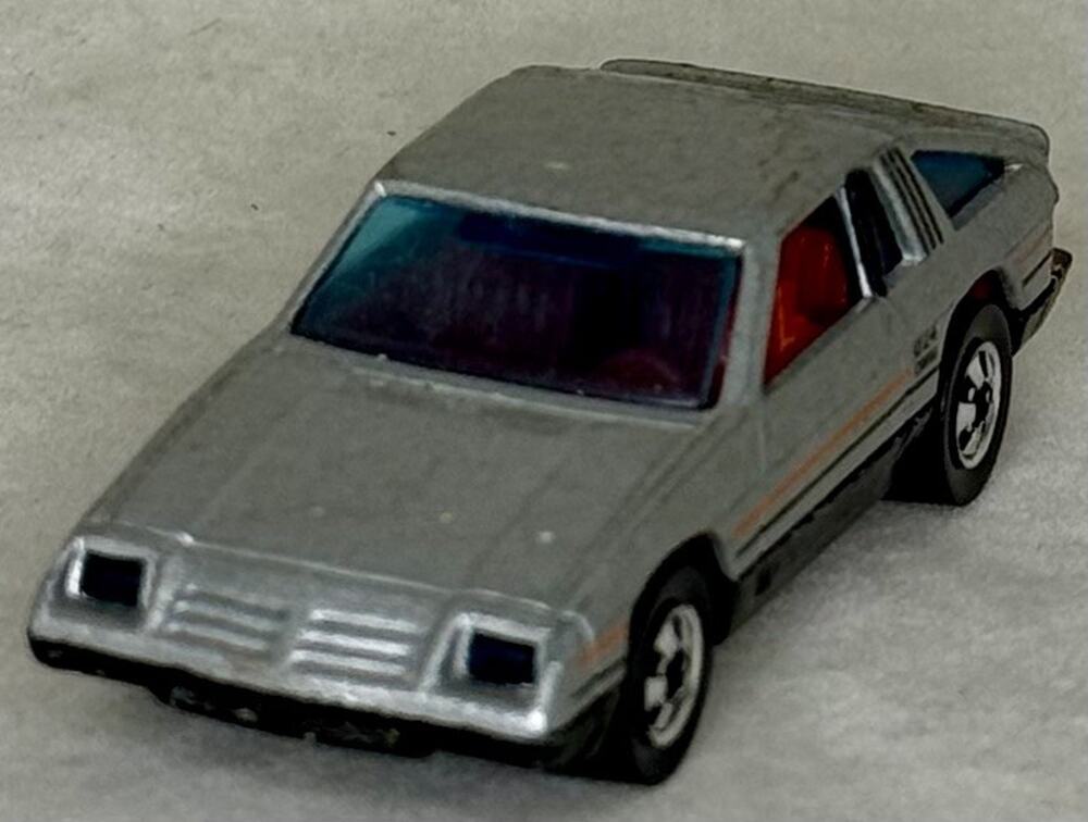 Hot Wheels 1980 Silver Omni 024 Blackwalls Malaysia Red Interior
